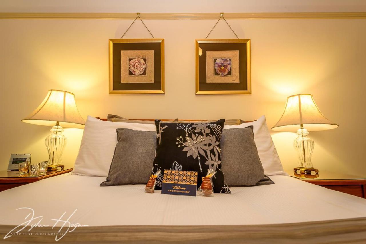 Cobb & Co Court Boutique Hotel Маджи Экстерьер фото